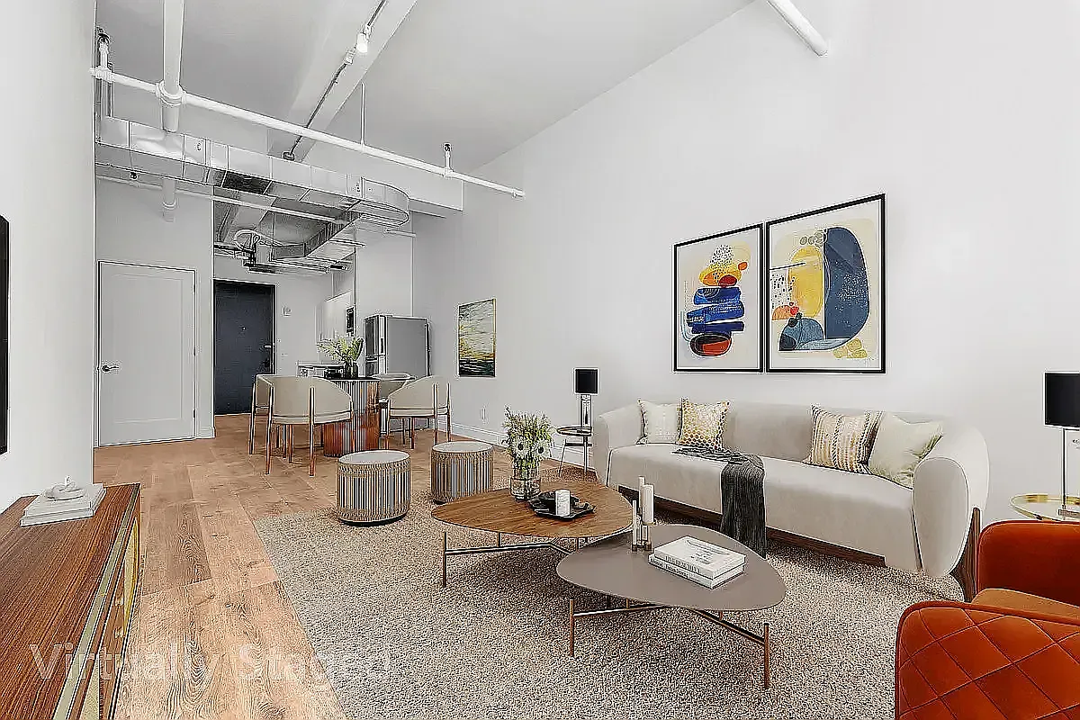 255 West 36th Street — Photo 2