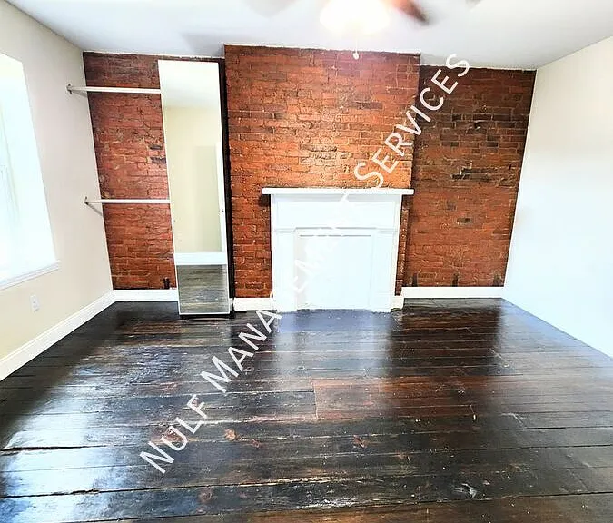 4929 Butler St #2 — Photo 8