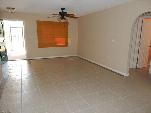 5th image of 18165 Dupont Dr