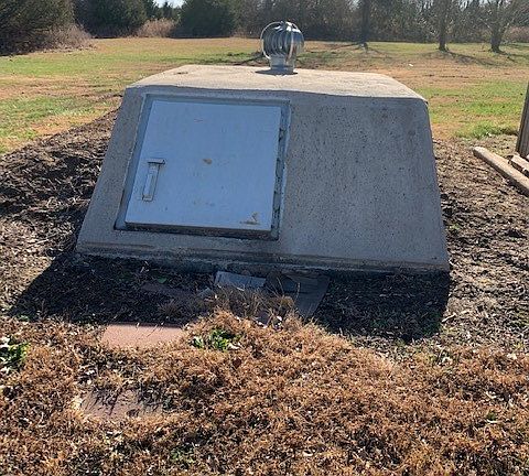 5th image of 1110 Windmill Ln