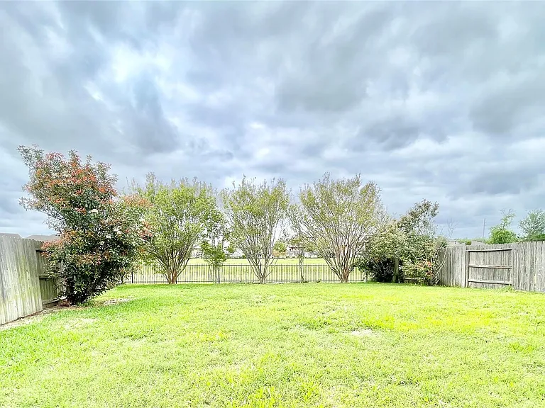 910 Pickett Hill Ln — Photo 19