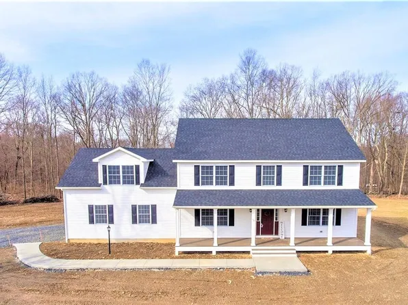 21 Dogwood Drive, Bloomingburg, NY 12721
