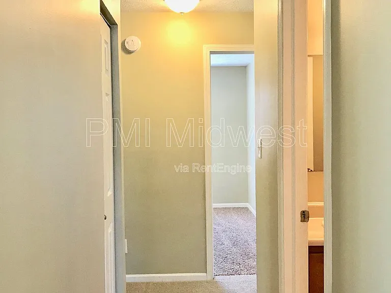 3215 Keystone Lakes Way — Photo 24