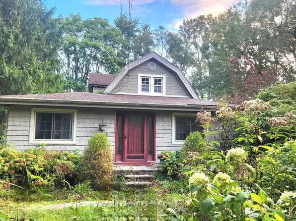 6732 Summerfield Rd, Temperance, MI 48182
