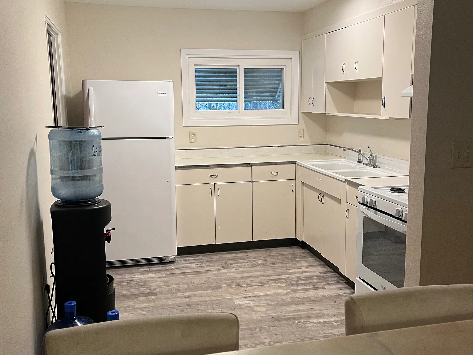 2 bed, 850 sqft, $875 — Photo 2