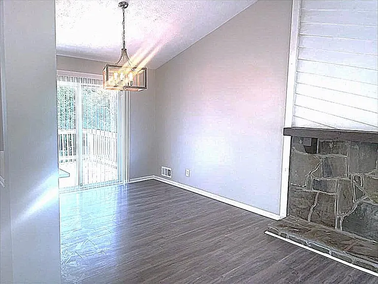 3205 Brownlee Way — Photo 4