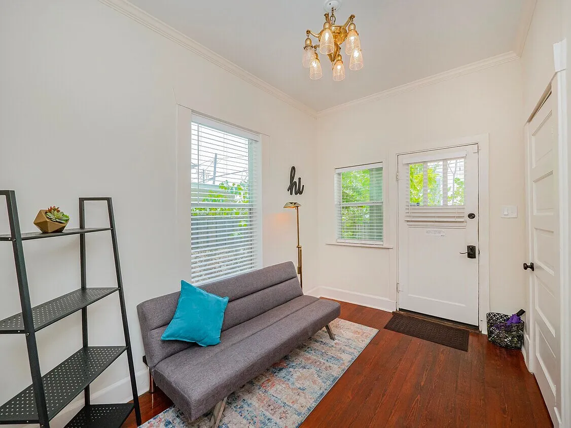 1159A Navasota St — Photo 2
