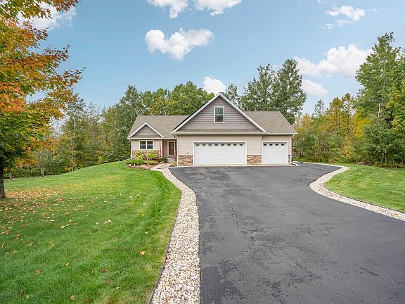 2nd image of 4201 Creekwood Pl
