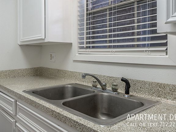 3rd image of 2206 Avenue L St #3779