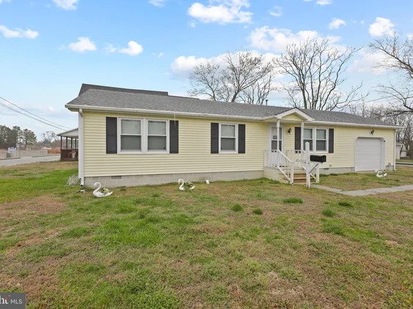 12 W Jewel St, Delmar, DE 19940