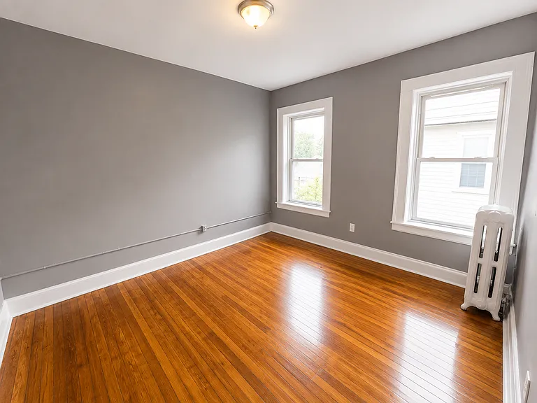 220 Roseville Ave #210 — Photo 5