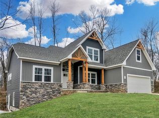 5 Foxwood Cir, Wakeman, OH 44889
