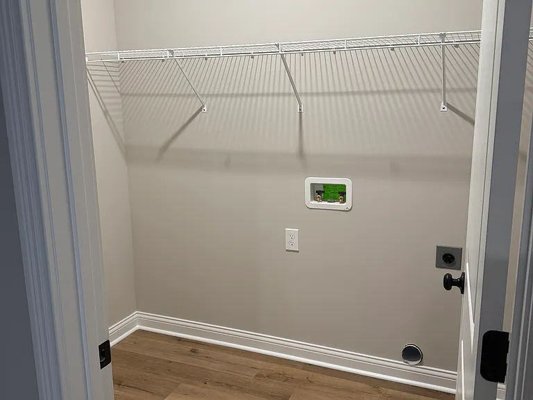 1715 Reel Dr — Photo 6