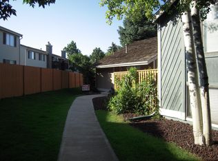10073 E Peakview Ave, Englewood, CO 80111