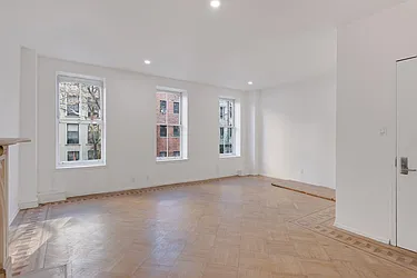 Rented by BARNES New York