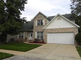 1628 Ivy Chase Ln, Fenton, MO