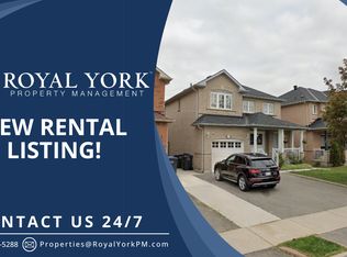 30 Thimbleberry St #2, Brampton, ON L7A 3L4