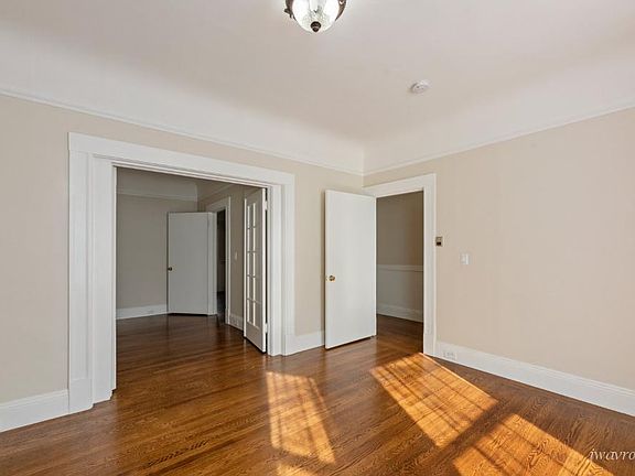 4th image of 42 Alvarado St #B