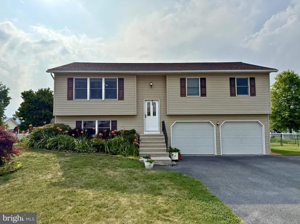 274 Pattison Dr, Shippensburg, PA 17257