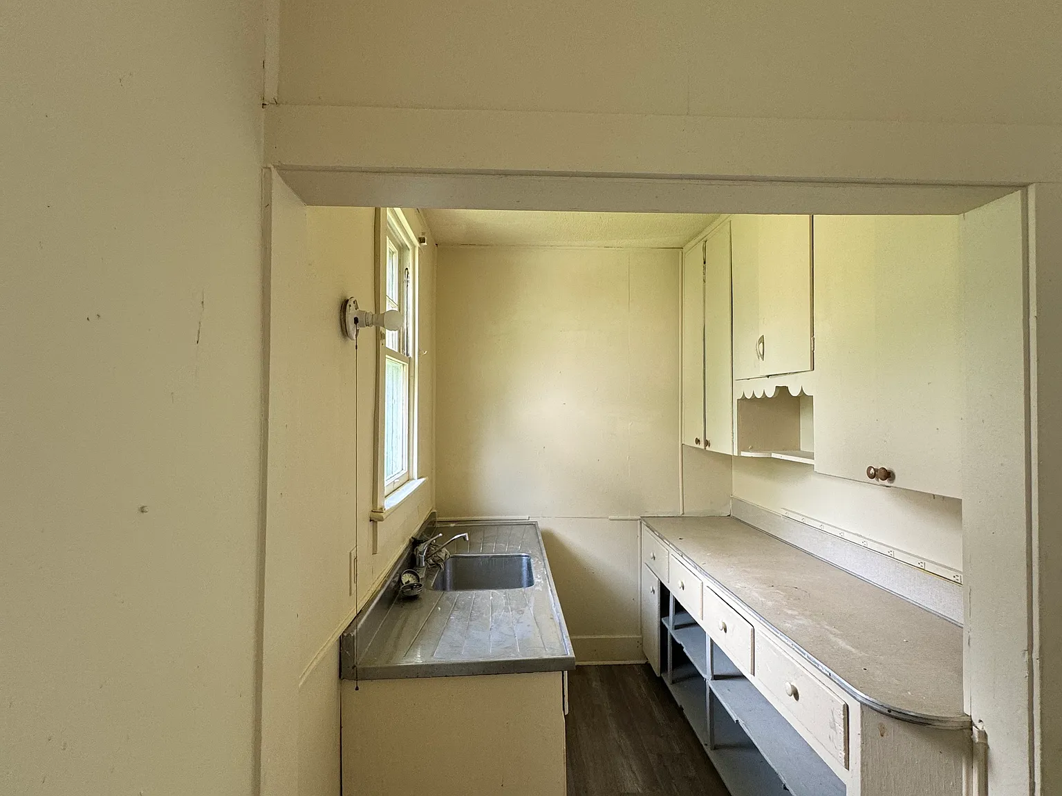3 bed, 1352 sqft, $900 — Photo 4