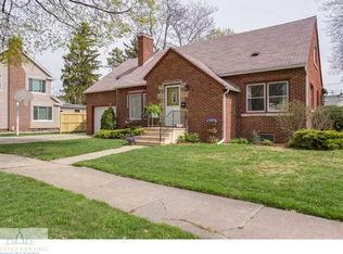 1122 N Genesee Dr, Lansing, MI 48915