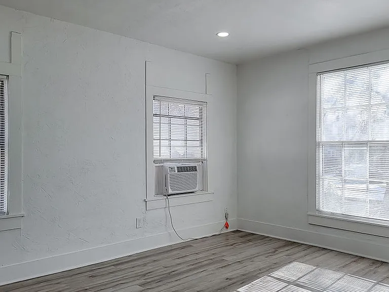 121 W Moore St #101 — Photo 35
