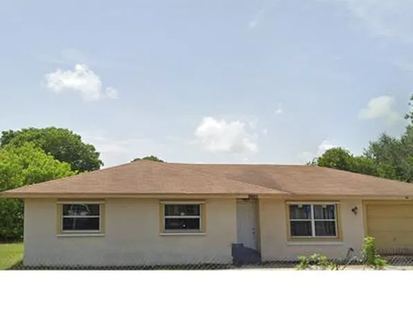 2601 Walker Dr, Fort Pierce, FL 34946