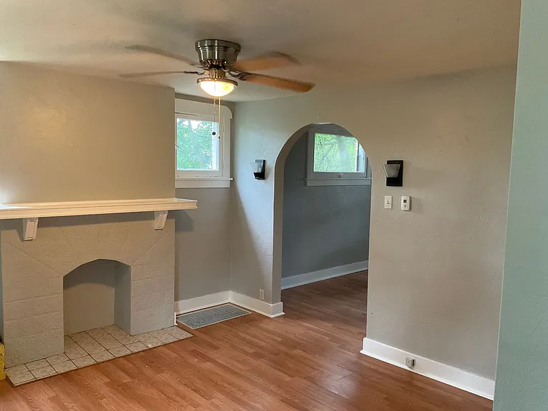 1018 Bellaire Ave — Photo 3