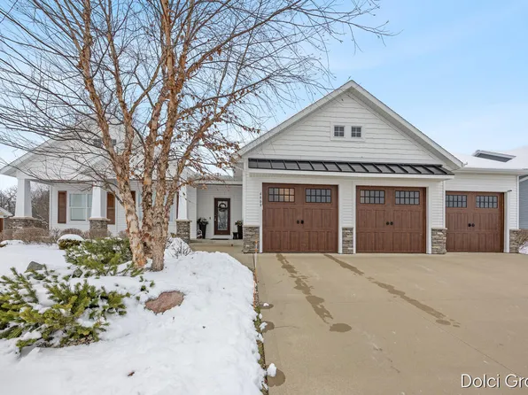 4669 Gordonshire Dr NW, Grand Rapids, MI 49534