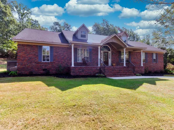 3408 Oakhaven Cir, Haleyville, AL 35565