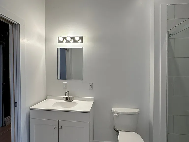 204 W Washington St #3B — Photo 20