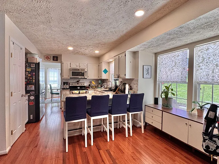 69 Spring Lake Dr — Photo 10