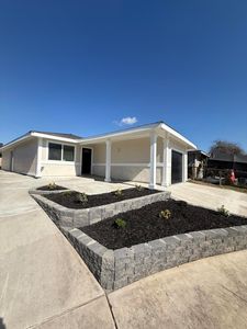 834 Mohoff Court, Porterville, CA, 93257