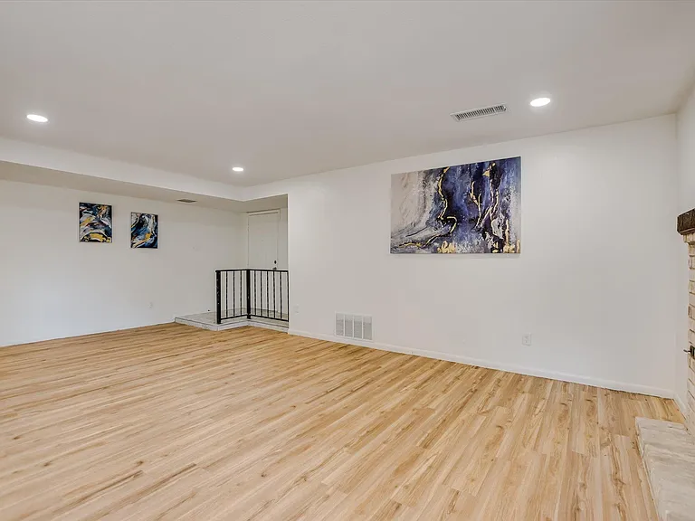 5100 Fort Mason Dr — Photo 4