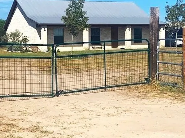 287 County Road 450, Alice, TX 78332