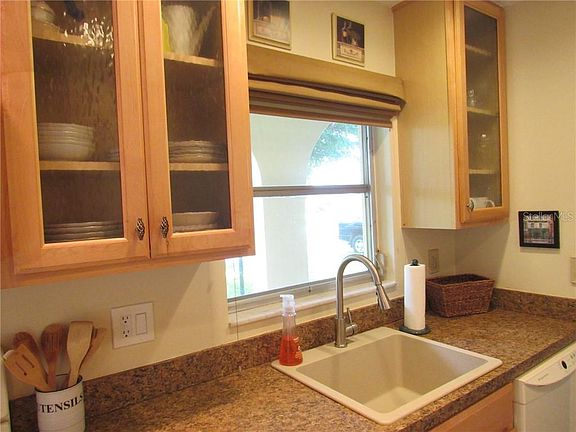 5th image of 3903 34th Avenue Dr W #3903