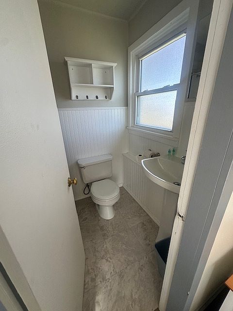2nd image of 616 Mill St Unit 7
