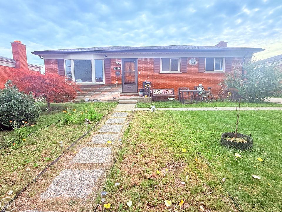 1st image of 32264 Parker Cir