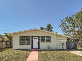 2100 SW 68th Way, Hollywood, FL 33023