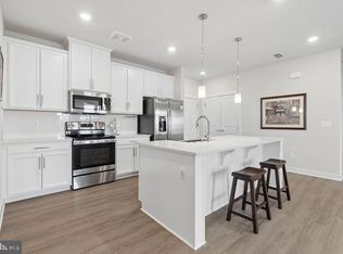 12850 Mosaic Park Way #2, Herndon, VA