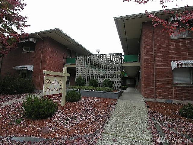 1st image of 3821 S Thompson Ave