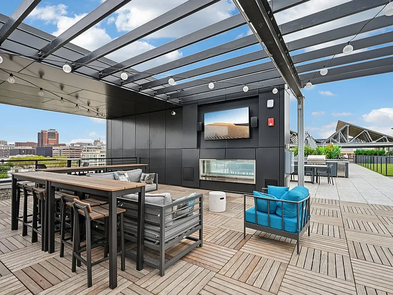 The Keystone Apartments — Photo 36
