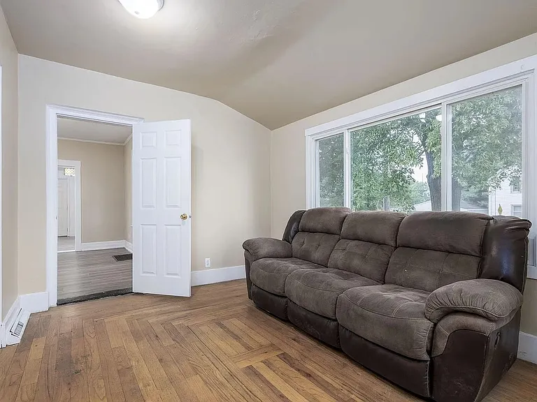 667 Pine St #1 — Photo 9