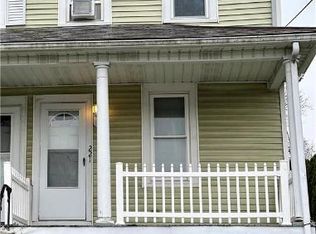 221 Bushkill St, Tatamy, PA 18085