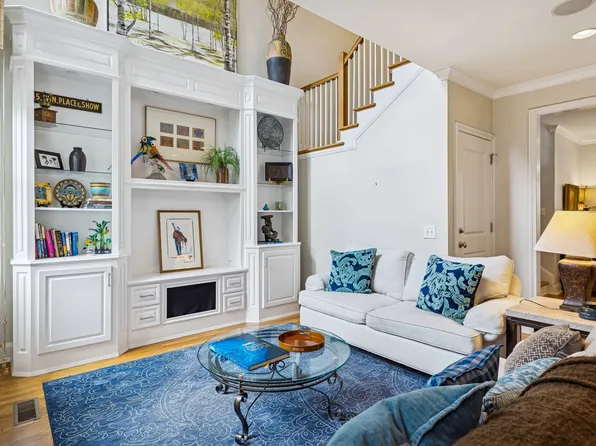 254 Cherokee Station Dr, Nashville, TN 37209