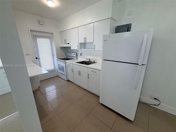 2nd image of 70 NW 77th St APT 9