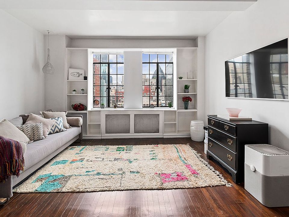 1st image of 320 E 42nd St APT 2106