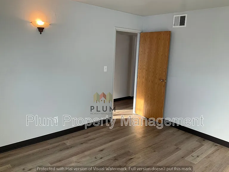 1024 Stephens Ave #10 — Photo 17