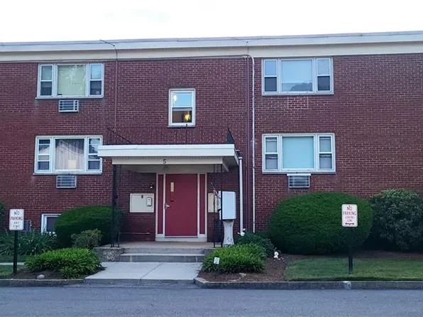 5 Garibaldi St APT 36, North Providence, RI 02911