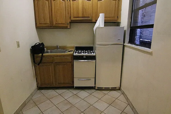 Rented by America Mecca Realty LLC | media 40